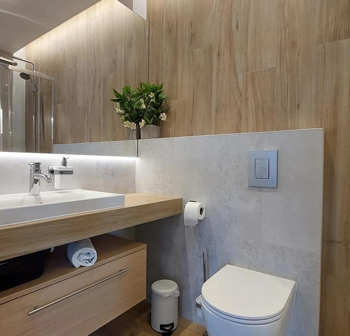 アパート Apartament Na Rowni ザコパネ
