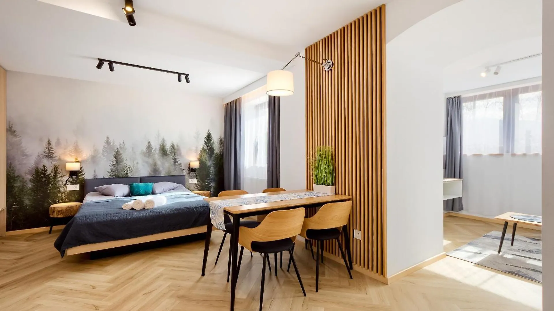 アパート Apartament Na Rowni ザコパネ
