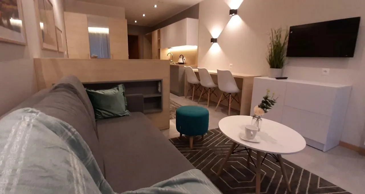 アパート Apartament Na Rowni ザコパネ